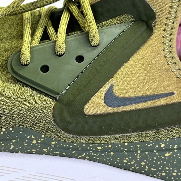 Nike LunarCharge Essential 'Camper Green' Mens Size 10.5  Green Athletic Trainer - Picture 11 of 13